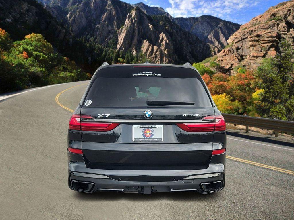 BMW X7 2021