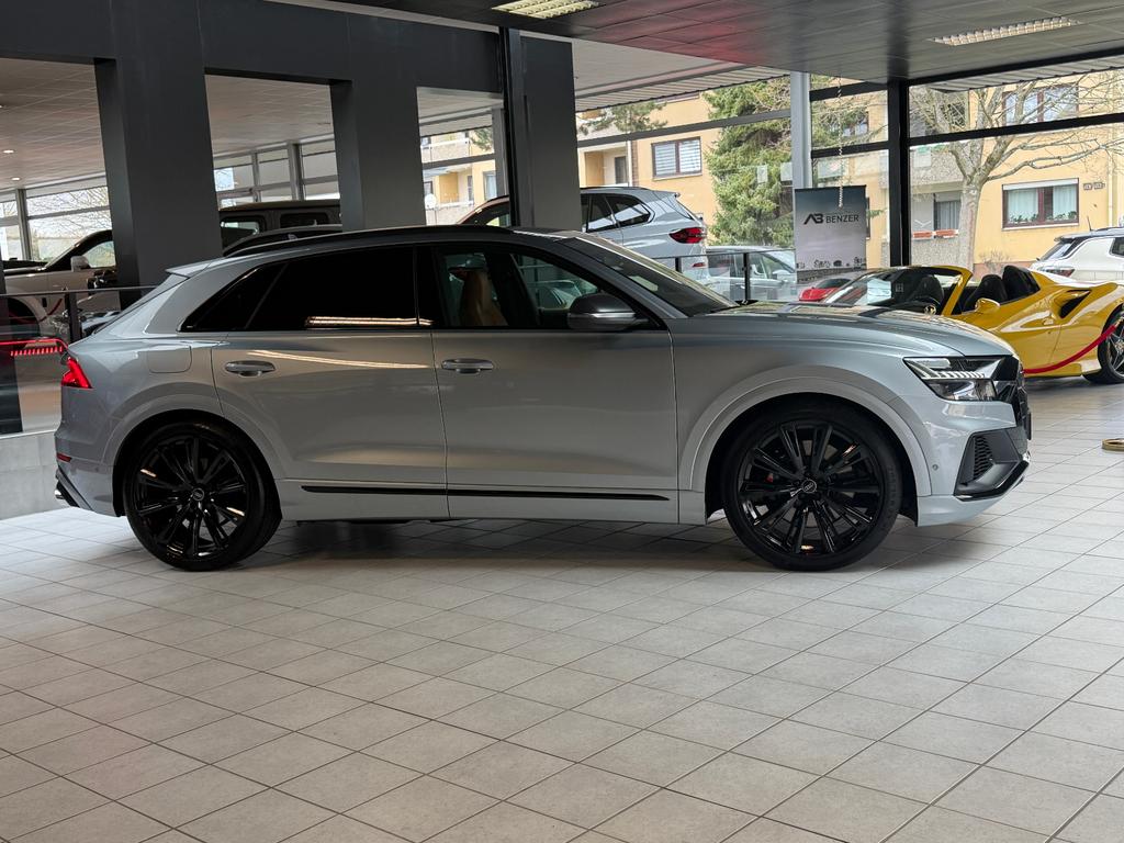 Audi SQ8 2023