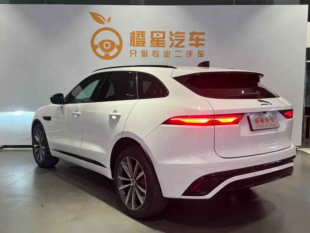 Jaguar F-Pace 2024