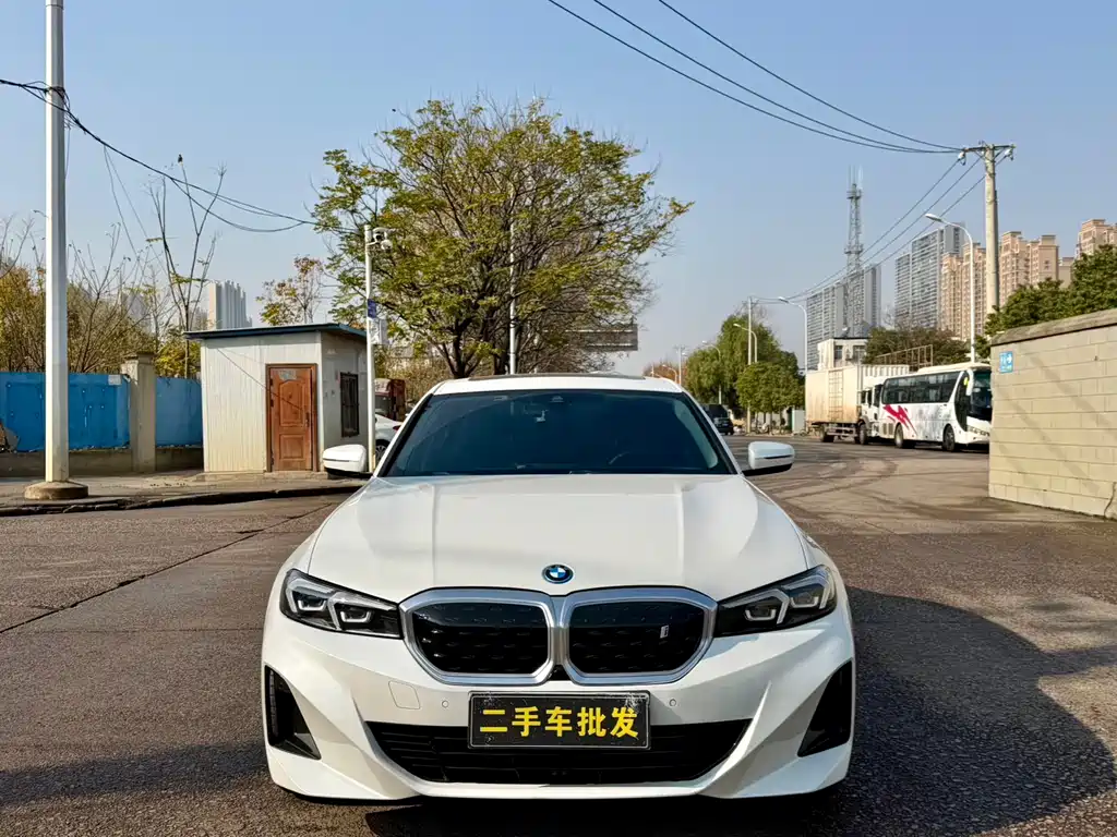 BMW i3 2024