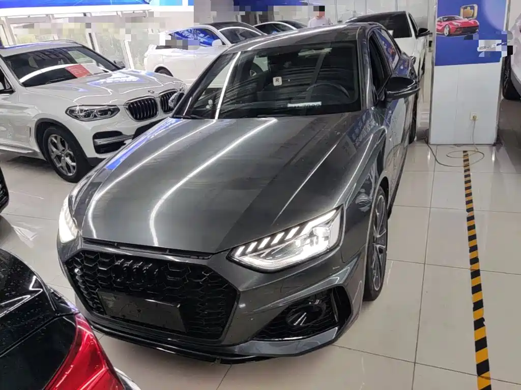 Audi A4 2023
