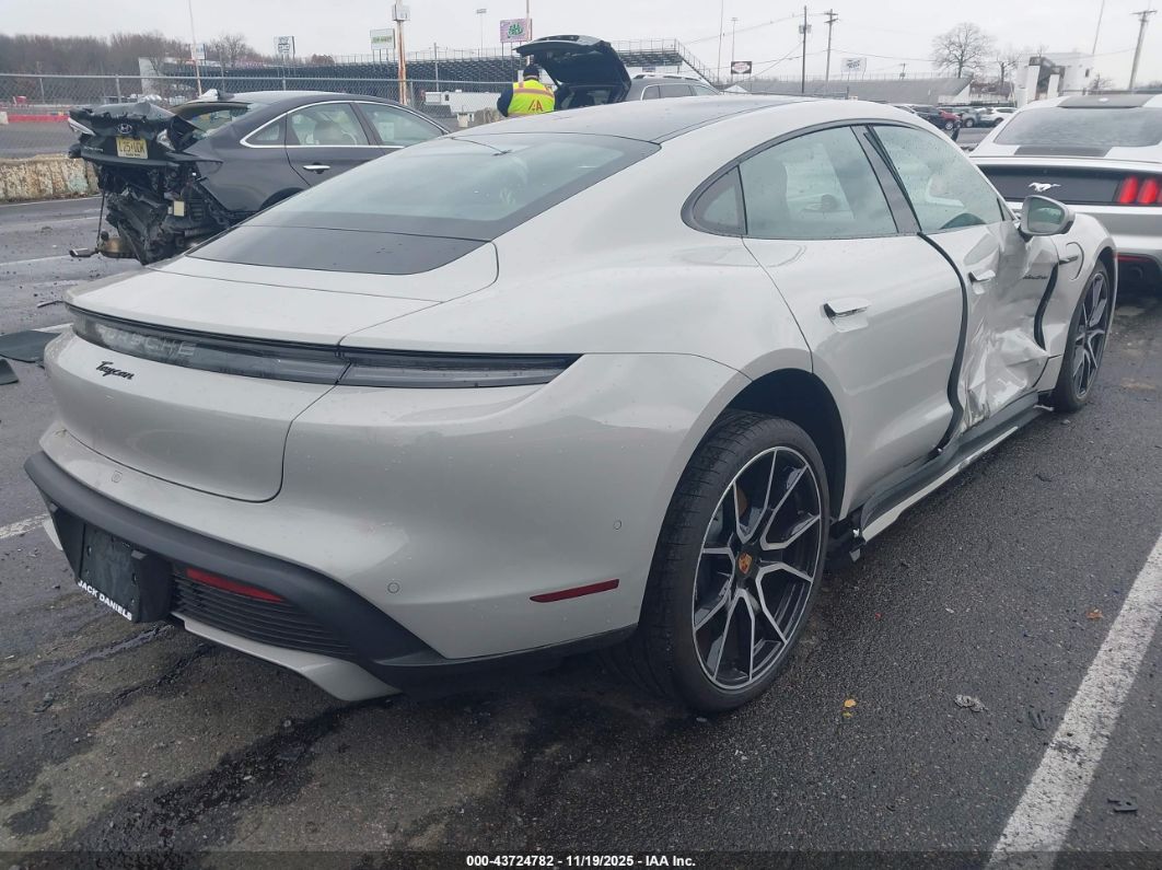 Porsche Taycan 2025