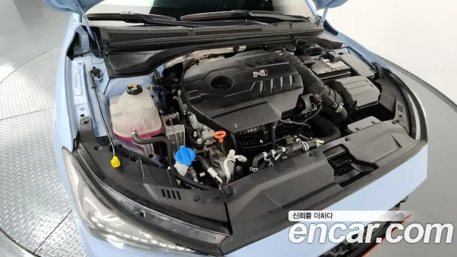 Hyundai Veloster 2021
