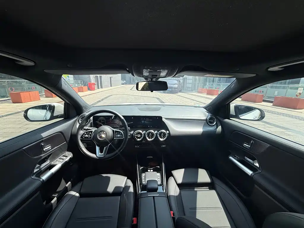 Mercedes-Benz GLA 2021