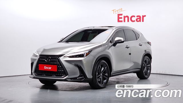 Lexus NX 2023