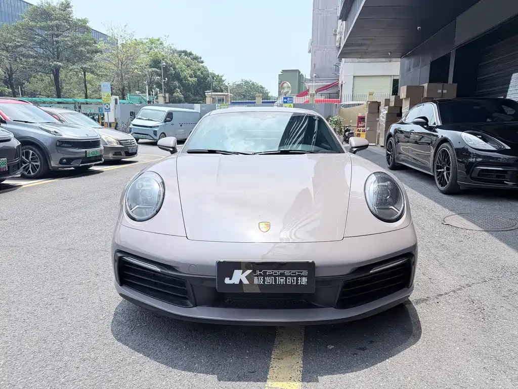 Porsche 911 2024