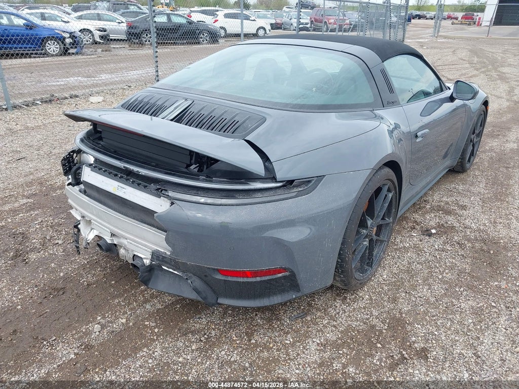 Porsche 911 2025