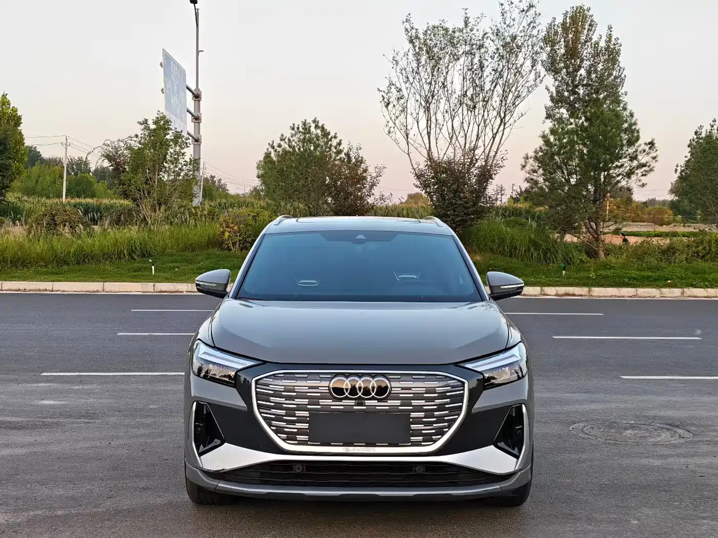 Audi Q4 e-tron 2024