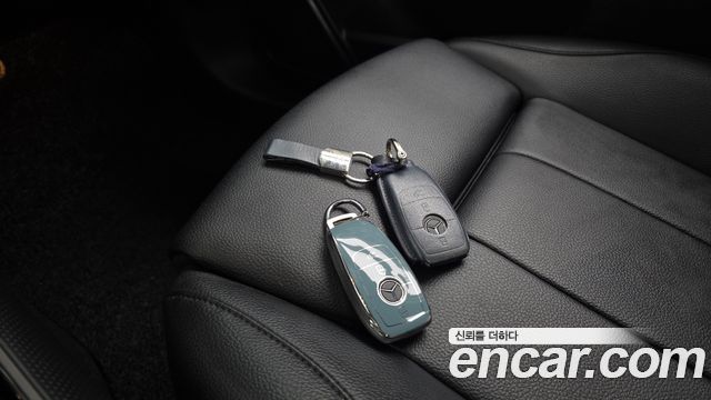 Mercedes-Benz GLB 2021