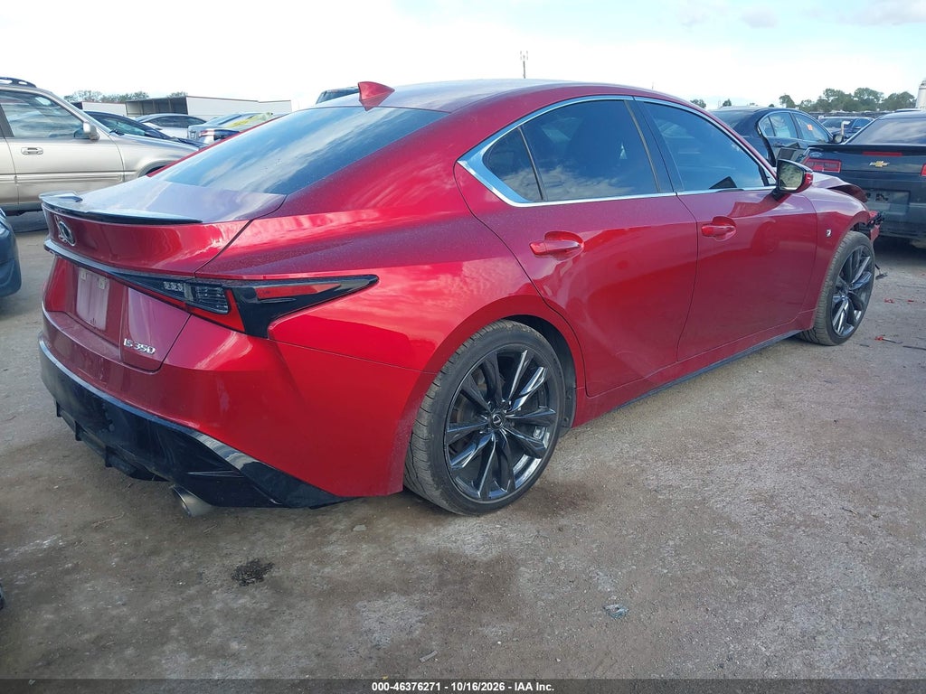 Lexus IS 2023