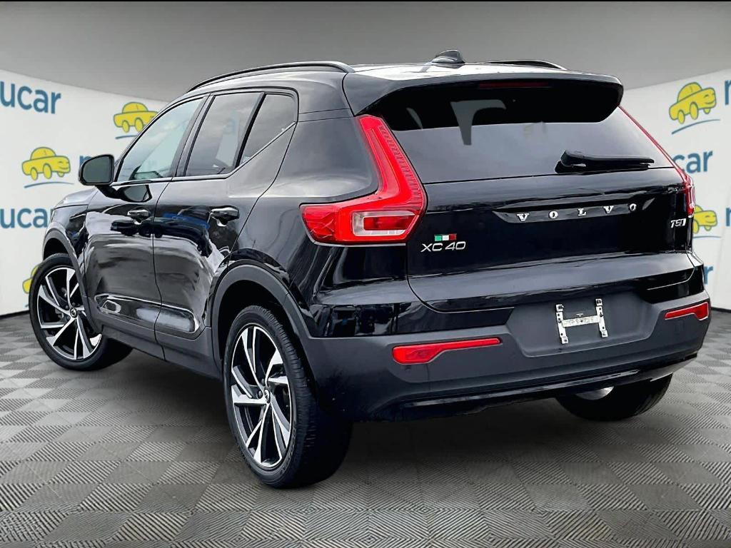 Volvo XC40 2021