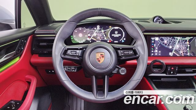 Porsche Macan 2025