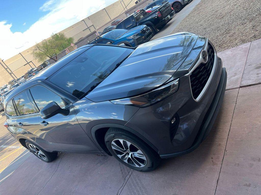 Toyota Highlander 2021