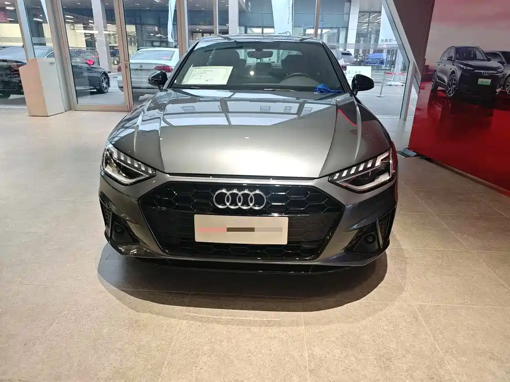 Audi A4 2024
