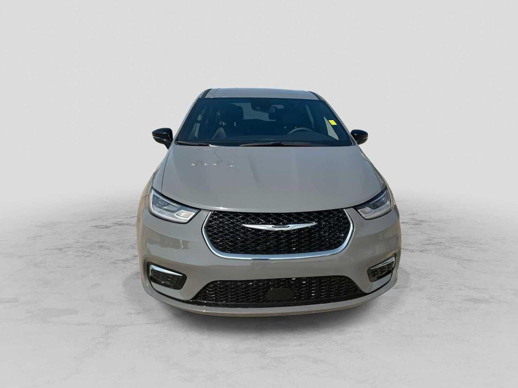 Chrysler Pacifica 2025