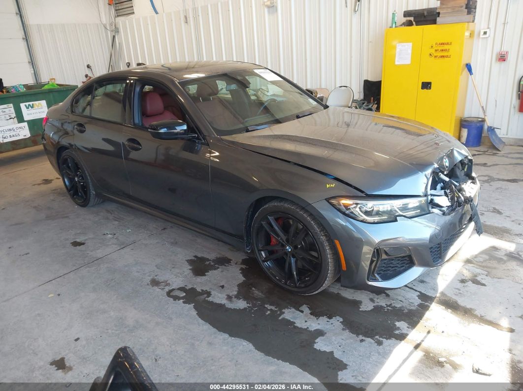 BMW 3 серии 2022