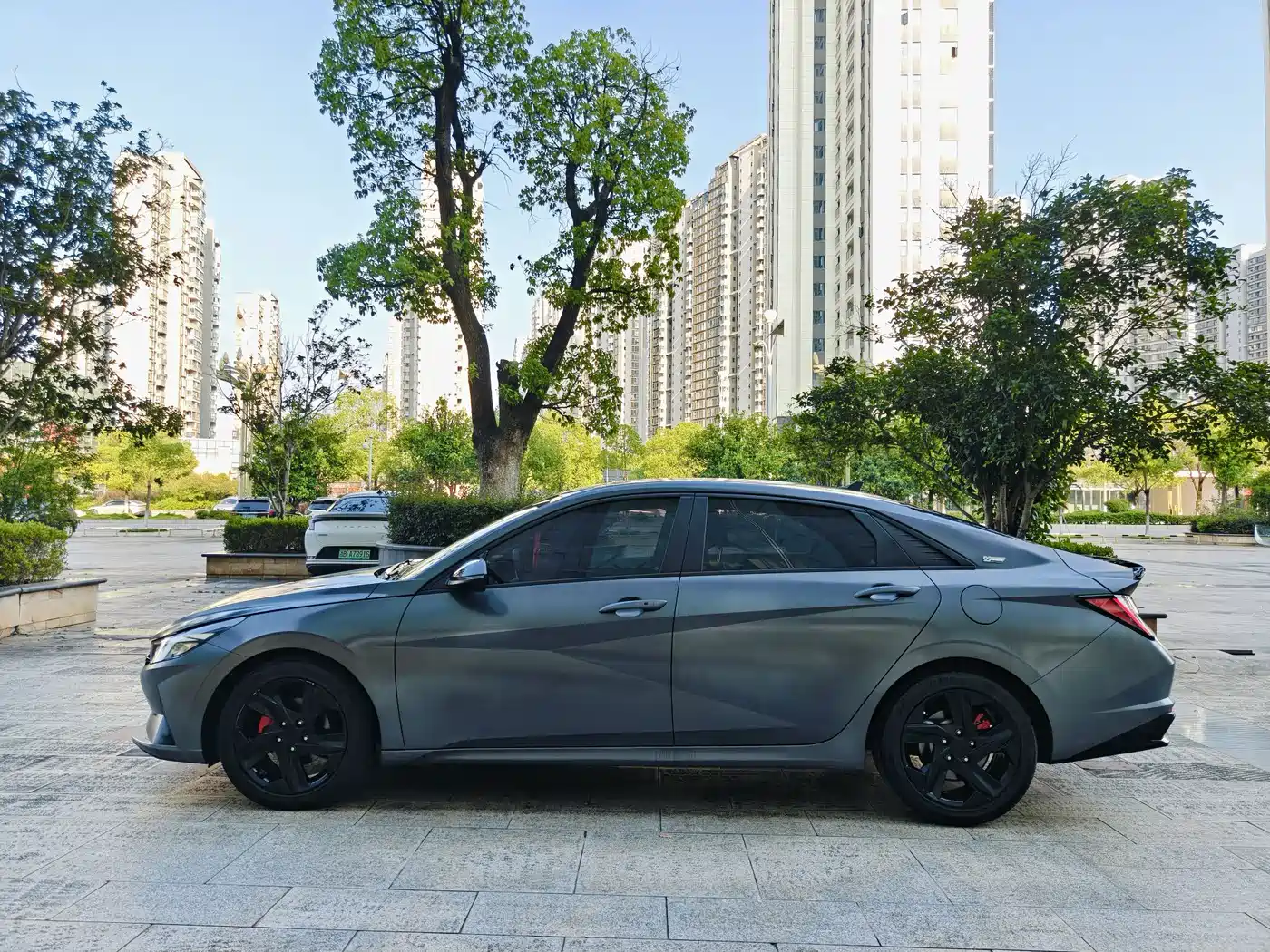 Hyundai Elantra 2022
