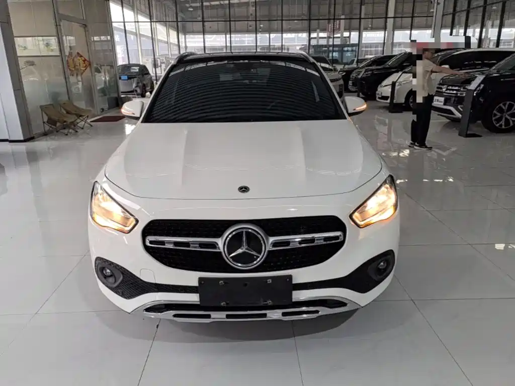 Mercedes-Benz GLA 2021