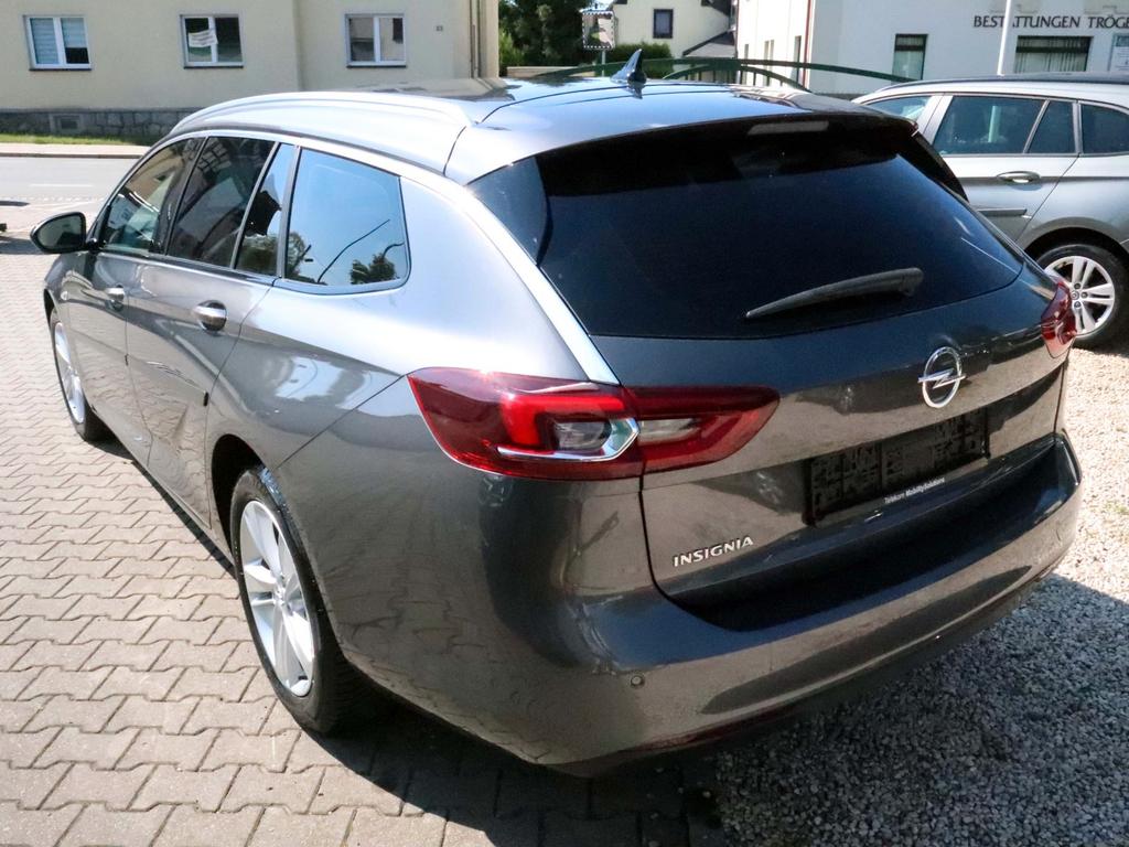 Opel Insignia 2022