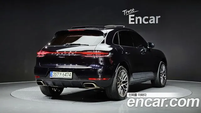 Porsche Macan 2021