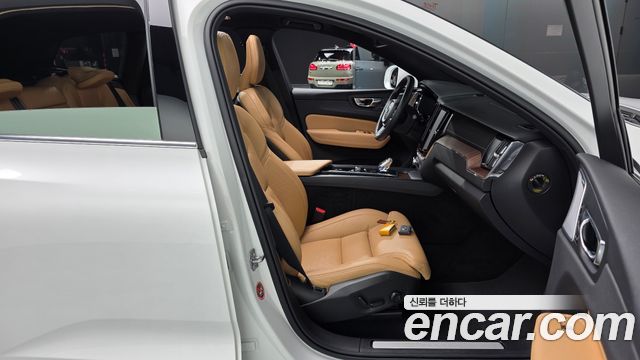 Volvo XC60 2021