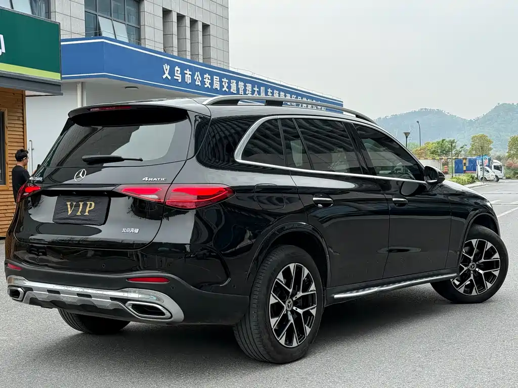 Mercedes-Benz GLC 2024