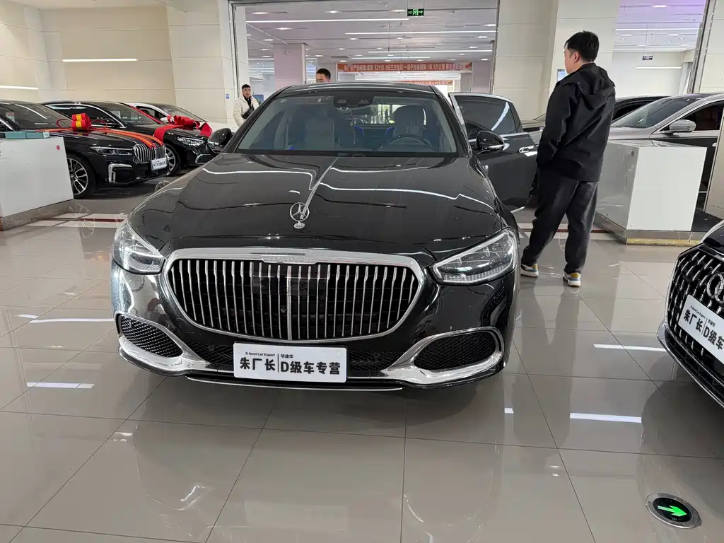 Mercedes-Benz Maybach S-Класс 2022