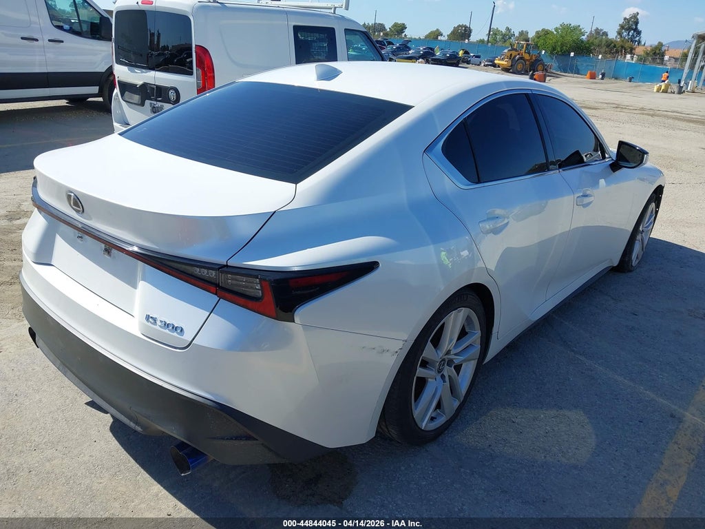 Lexus IS 300 2023
