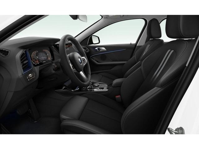 BMW 118 2022