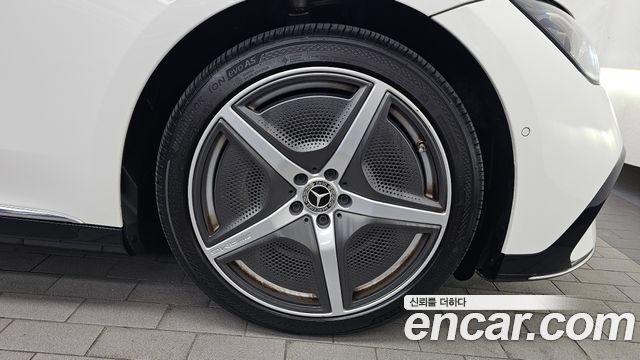 Mercedes-Benz EQE 2023