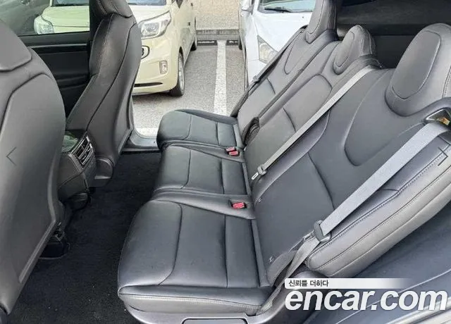 Tesla Model X 2020
