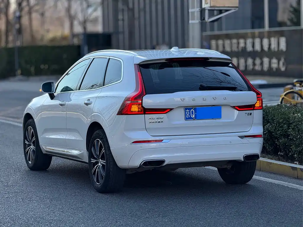 Volvo XC60 2021