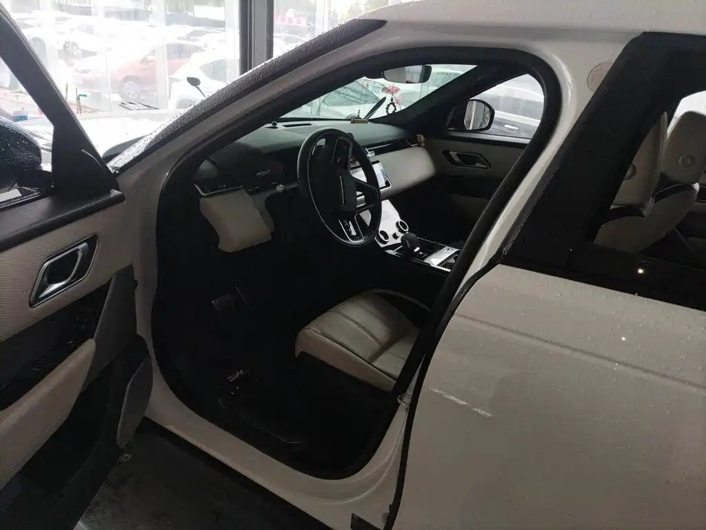 Land Rover Range Rover Velar 2022