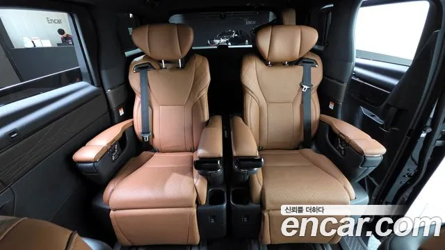 Toyota Alphard 2024