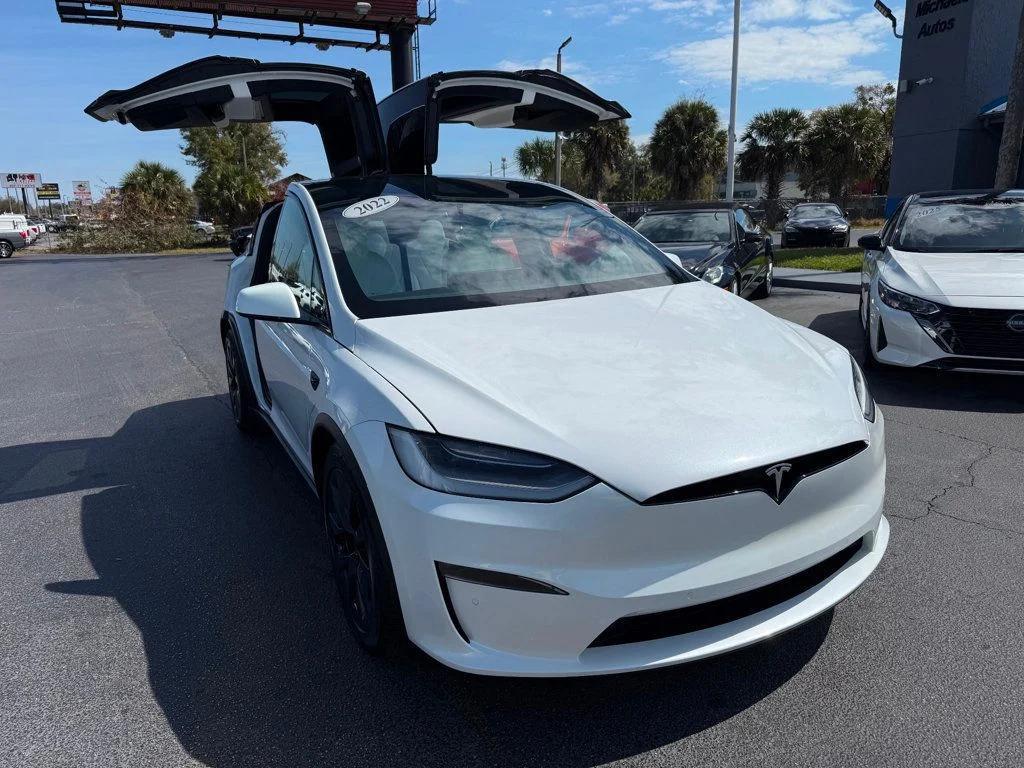 Tesla Model X 2022
