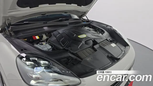 Porsche Cayenne 2020
