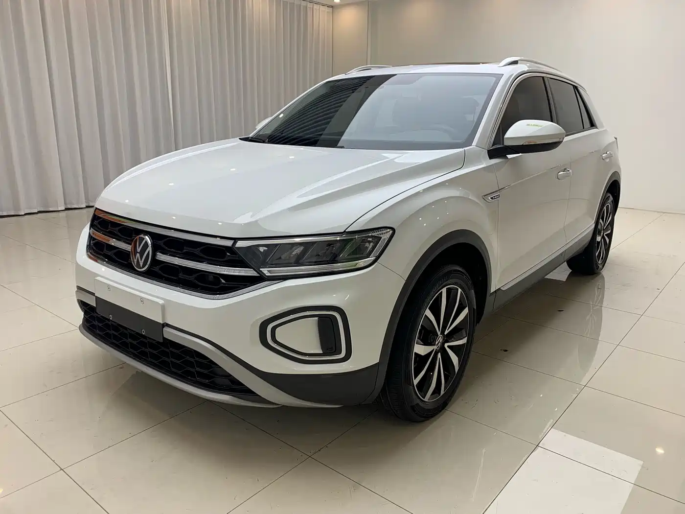 Volkswagen T-Roc 2023