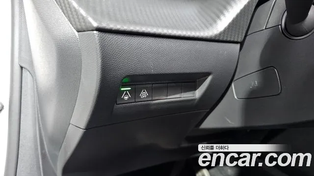 Peugeot 208 2022