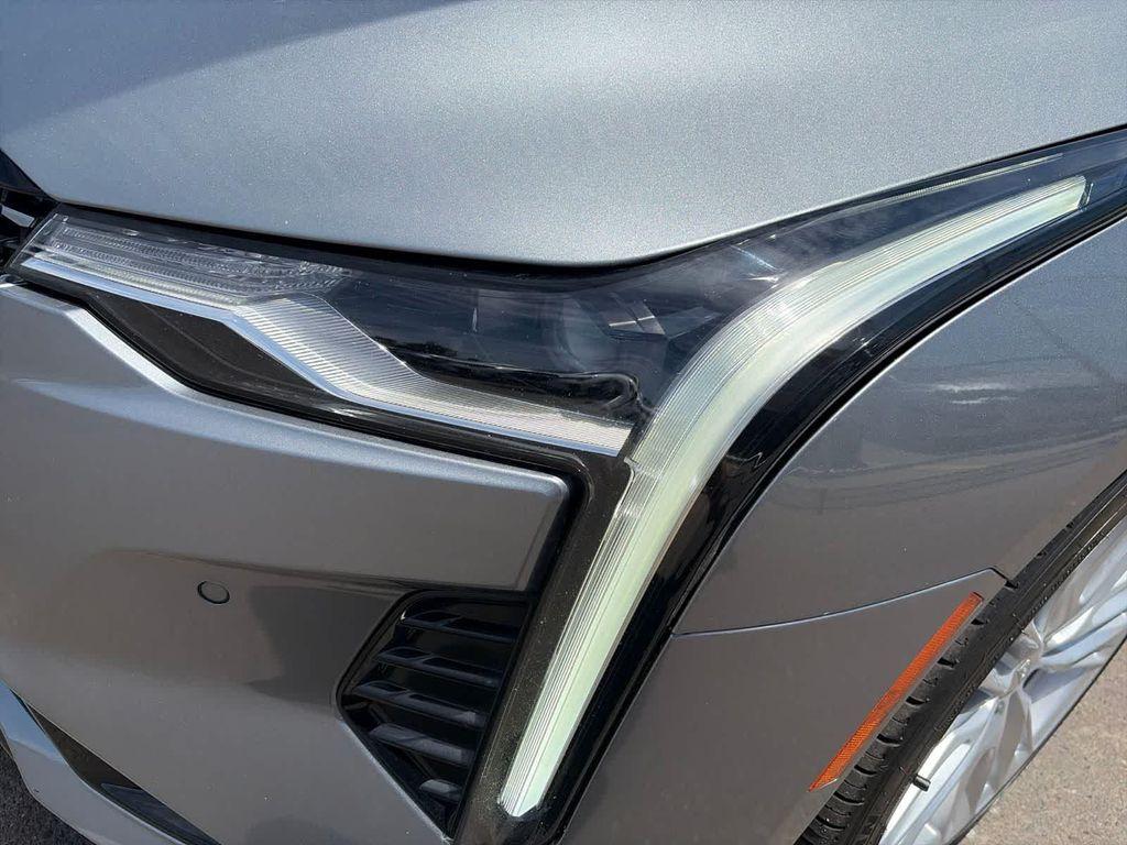 Cadillac CT4 2024