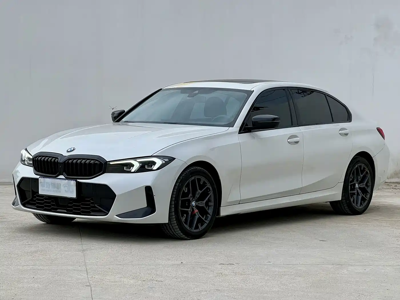 BMW 3 серии 2025
