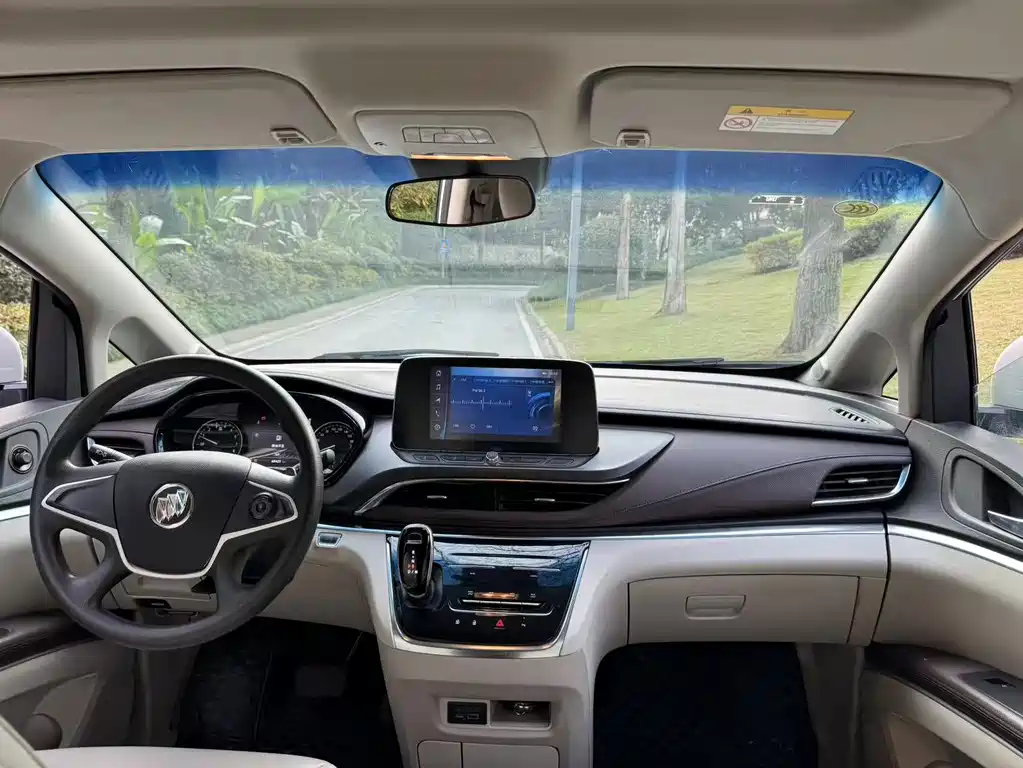 Buick GL8 2021