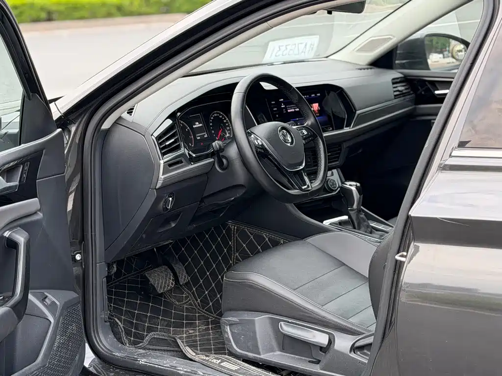 Volkswagen Jetta 2020
