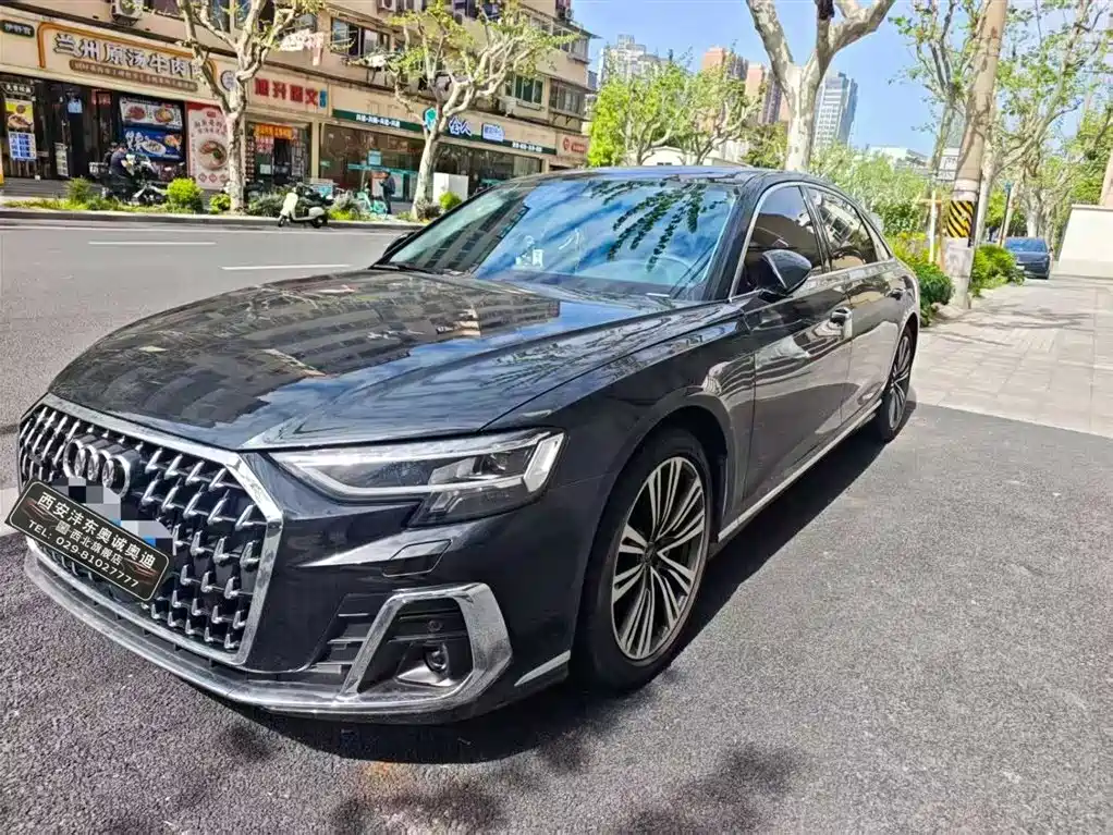 Audi A8 2025