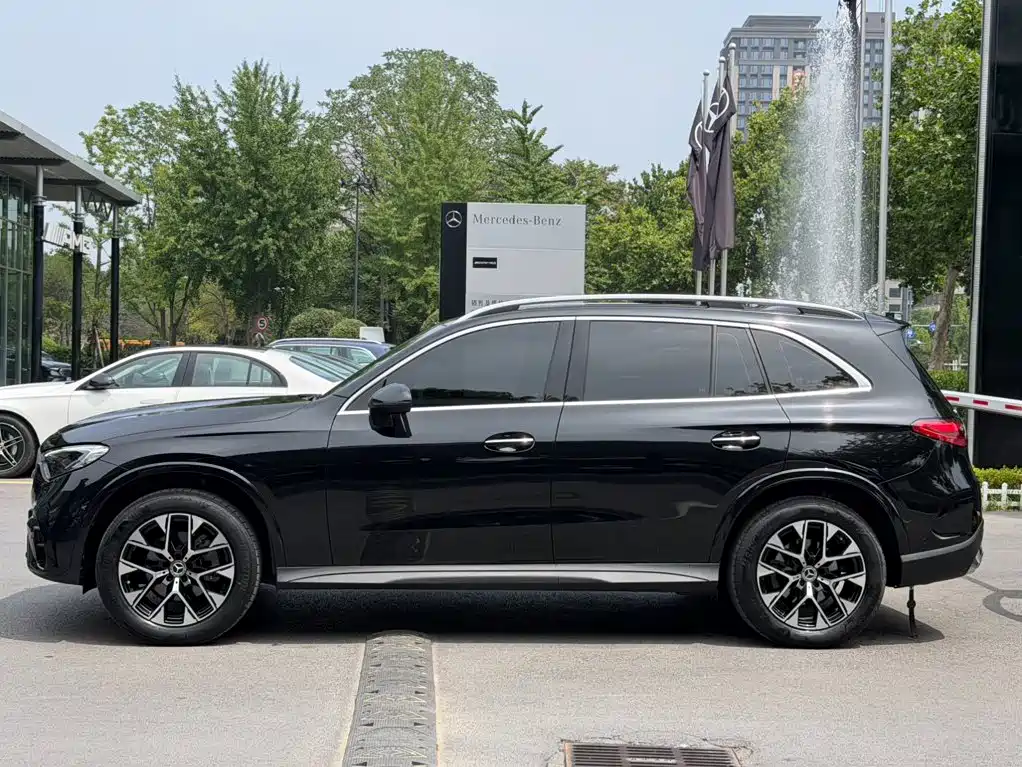 Mercedes-Benz GLC 2024