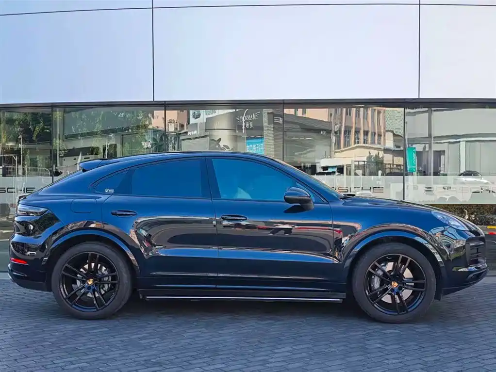 Porsche Cayenne 2023