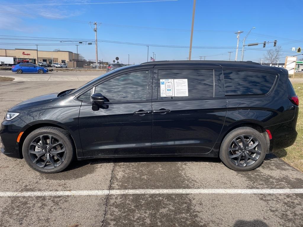 Chrysler Pacifica 2022