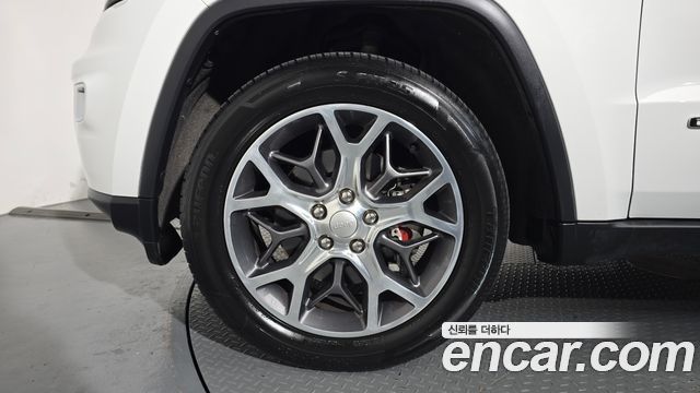 Jeep Cherokee 2021