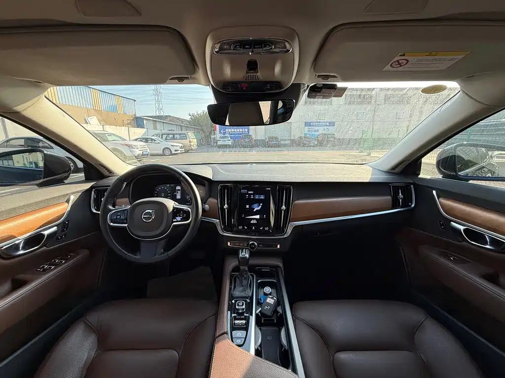 Volvo S90 2020