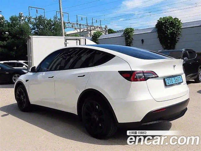 Tesla Model Y 2021