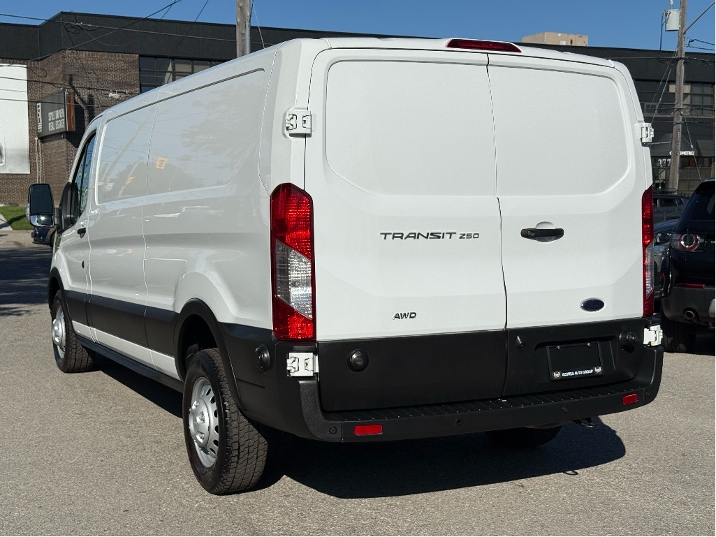 Ford Transit 2023